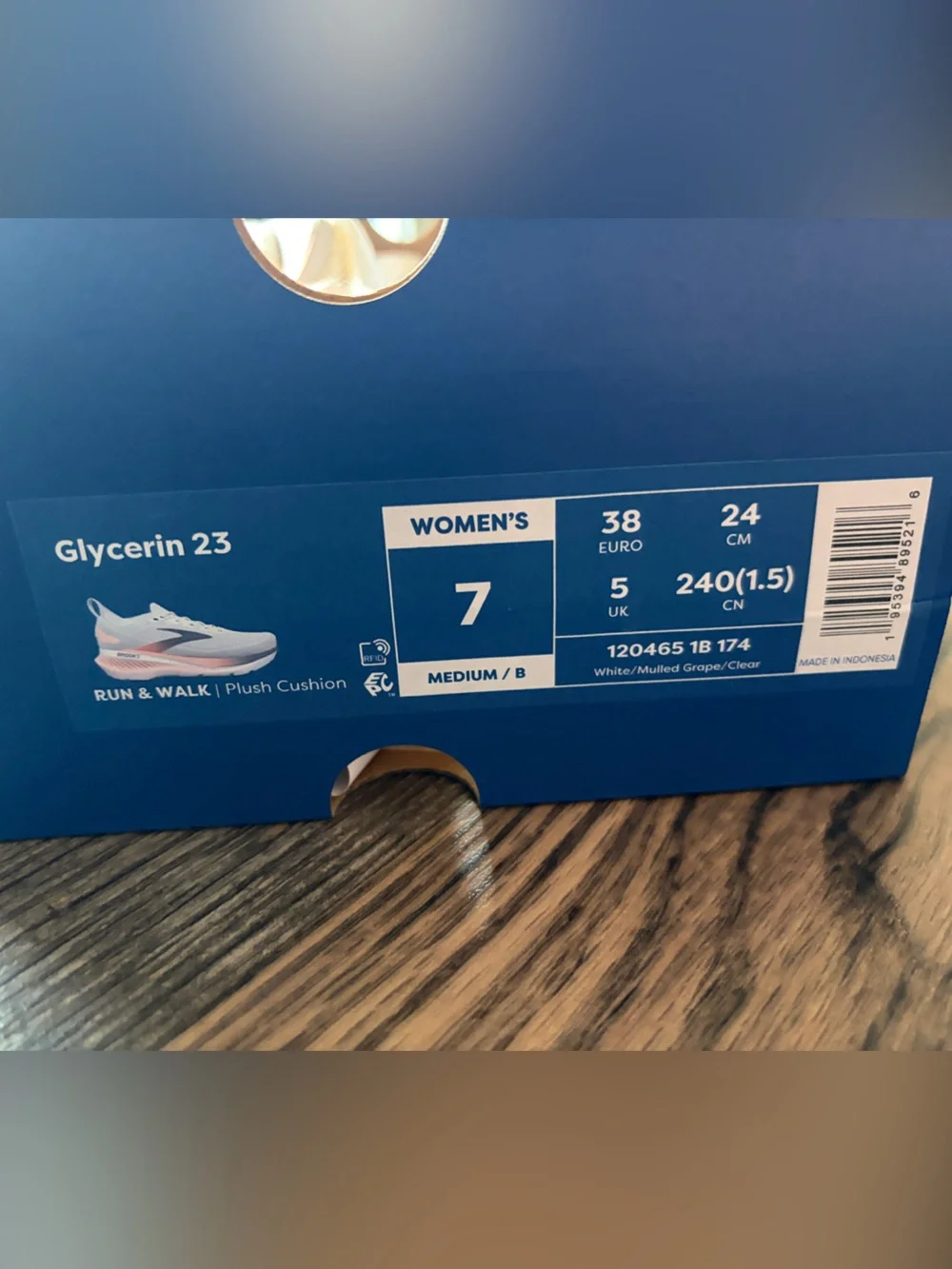 Brooks Women’s White Glycerin 23 Running Shoes